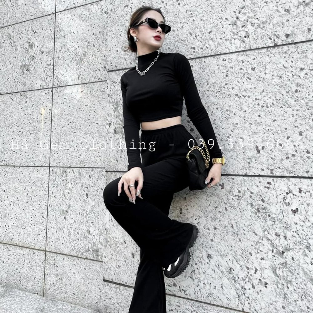 Stretchy knit high neck crop top and wide leg pants 2 piece set size Small